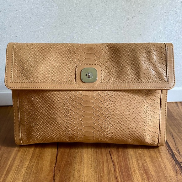 Longchamp Gatsby Python Clutch - Picture 1 of 16